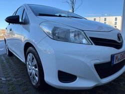 Weiß Gebraucht 2012 Toyota Yaris Limousine | 4.999 € (Fairer Preis)