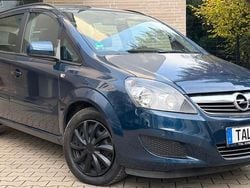 Blau Gebraucht 2012 Opel Zafira Family Van / Kleinbus | 7.499 €