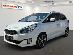 Weiß Gebraucht 2015 Kia Carens Van / Kleinbus | 7.799 € (Superpreis)