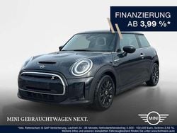 Midnight black metallic Gebraucht 2022 Mini Cooper SE Classic Kleinwagen | 18.890 € (Fairer Preis)