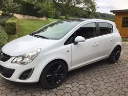 Weiß Gebraucht 2012 Opel Corsa Color Edition Limousine | 5.800 € (Fairer Preis)