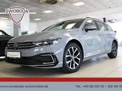 Grau Gebraucht 2022 VW Passat GTE Limousine | 26.490 € (Fairer Preis)