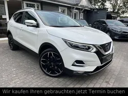 Weiß Gebraucht 2021 Nissan Qashqai Akari SUV | 21.980 € (Fairer Preis)