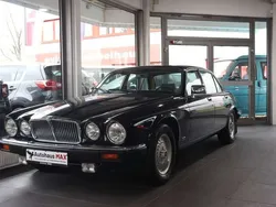 Blau Gebraucht 1986 Jaguar XJ12 Limousine | 34.990 €