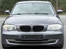 Grau Gebraucht 2008 BMW 118 Kleinwagen | 2.200 € (Guter Preis)