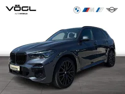 Grau Gebraucht 2022 BMW X5 M Sport SUV | 55.880 € (Fairer Preis)