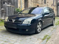 Schwarz Gebraucht 2004 Opel Vectra Elegance Kombi | 1.500 €