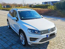 Weiß Gebraucht 2016 VW Touareg Executive SUV | 25.300 € (Teuer)