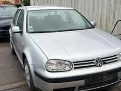 Silber Gebraucht 2003 VW Golf IV Basis Limousine | 699 € (Guter Preis)