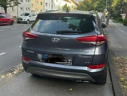 Grau Gebraucht 2016 Hyundai Tucson SUV | 15.900 € (Fairer Preis)