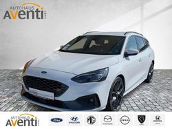 Weiss Gebraucht 2021 Ford Focus ST Kombi | 27.979 € (Guter Preis)
