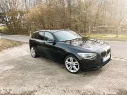 Schwarz Gebraucht 2015 BMW 116 Sport Line Kleinwagen | 10.900 € (Fairer Preis)