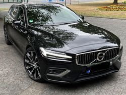 Schwarz Gebraucht 2019 Volvo V60 Inscription Kombi | 24.999 € (Guter Preis)
