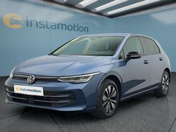 Blau Gebraucht 2024 VW Golf VIII Kleinwagen | 27.999 € (Fairer Preis)