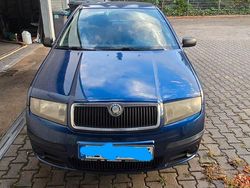 Blau Gebraucht 2006 Skoda Fabia Classic Kleinwagen | 1.100 € (Guter Preis)