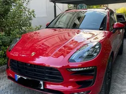 Rot Gebraucht 2017 Porsche Macan GTS SUV | 49.900 € (Guter Preis)