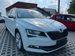 Grau Gebraucht 2016 Skoda Superb Style Kombi | 12.700 € (Guter Preis)