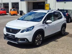 Weiss Gebraucht 2019 Peugeot 2008 Crossway SUV | 9.990 € (Guter Preis)