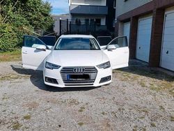 Weiß Gebraucht 2018 Audi A4 Kombi | 17.900 €