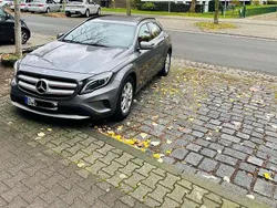 Grau Gebraucht 2014 Mercedes GLA200 SUV | 12.900 € (Fairer Preis)