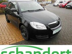 Schwarz metallic Gebraucht 2008 Skoda Fabia Ambiente Kleinwagen | 7.990 €
