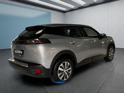 Grau Gebraucht 2022 Peugeot e-2008 Active SUV | 18.449 € (Fairer Preis)