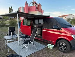 Rot Gebraucht 2018 VW T6 Van | 21.900 € (Fairer Preis)