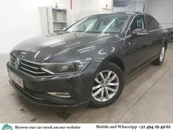 Grau Gebraucht 2020 VW Passat Style Limousine | 18.755 € (Guter Preis)