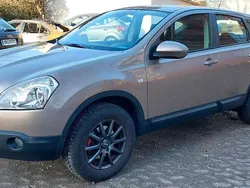 Gold Gebraucht 2009 Nissan Qashqai SUV | 3.900 € (Guter Preis)