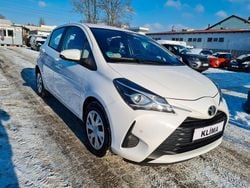 Weiß Gebraucht 2017 Toyota Yaris Limousine | 7.499 € (Superpreis)