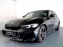 Black sapphire metallic (metallic) Gebraucht 2024 BMW 318 M Sport Limousine | 39.900 € (Fairer Preis)