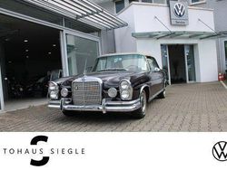 Braun Gebraucht 1966 Mercedes W111 SE Cabrio | 84.900 €