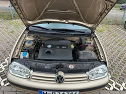 Gold Gebraucht 2002 VW Golf IV Sport Kleinwagen | 2.500 € (Fairer Preis)
