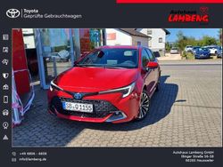 Karminarot metallic Gebraucht 2023 Toyota Corolla Team Limousine | 38.490 €