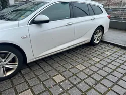 Weiß Gebraucht 2018 Opel Insignia Business Edition Kombi | 10.999 € (Fairer Preis)