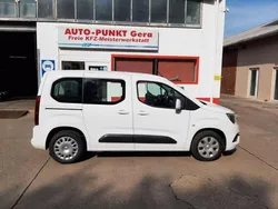 Weiß Gebraucht 2019 Opel Combo Life Edition Van / Kleinbus | 12.500 € (Guter Preis)