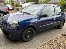 Blau Gebraucht 2004 Renault Clio II Kleinwagen | 575 €