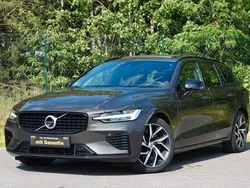 Grau Gebraucht 2020 Volvo V60 R-Design Kombi | 23.200 € (Etwas zu teuer)