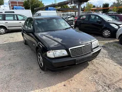 Schwarz Gebraucht 1999 Mercedes C180 Limousine | 2.300 € (Guter Preis)