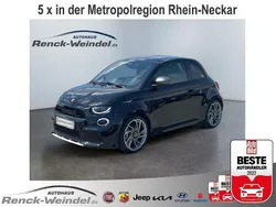 Schwarz Gebraucht 2023 Abarth 500e Kleinwagen | 27.689 € (Etwas zu teuer)