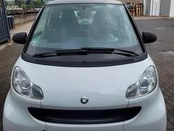 Weiß Gebraucht 2012 Smart ForTwo Coupé Kleinwagen | 2.900 € (Guter Preis)