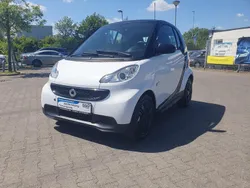 Weiß Gebraucht 2014 Smart ForTwo Coupé Coupé | 6.499 € (Fairer Preis)