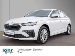 Candyweiss Gebraucht 2025 Skoda Scala Selection Kleinwagen | 26.480 € (Teuer)