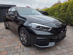 Schwarz Gebraucht 2022 BMW 118 Comfort Edition Kleinwagen | 20.499 € (Guter Preis)
