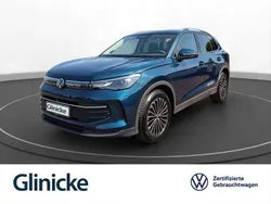 Blau Gebraucht 2024 VW Tiguan Life SUV | 35.880 € (Fairer Preis)