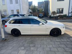 Weiß Gebraucht 2011 BMW 530 Sport Line Kombi | 9.999 € (Guter Preis)