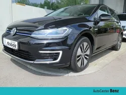 Schwarz Gebraucht 2019 VW e-Golf Kleinwagen | 16.990 € (Etwas zu teuer)