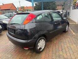 Schwarz Gebraucht 2004 Ford Focus Ambiente Limousine | 1.250 € (Fairer Preis)