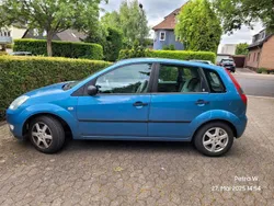 Blau Gebraucht 2003 Ford Fiesta Ghia Kleinwagen | 900 € (Guter Preis)