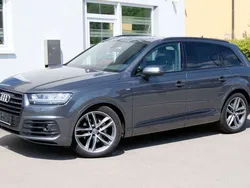 Daytonagrau perleffekt Gebraucht 2018 Audi Q7 Ambiente SUV | 40.900 € (Guter Preis)
